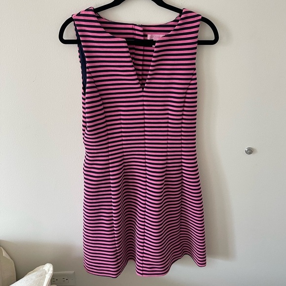 Lilly Pulitzer Dresses & Skirts - Lilly Pulitzer Pink Blue Striped Dress